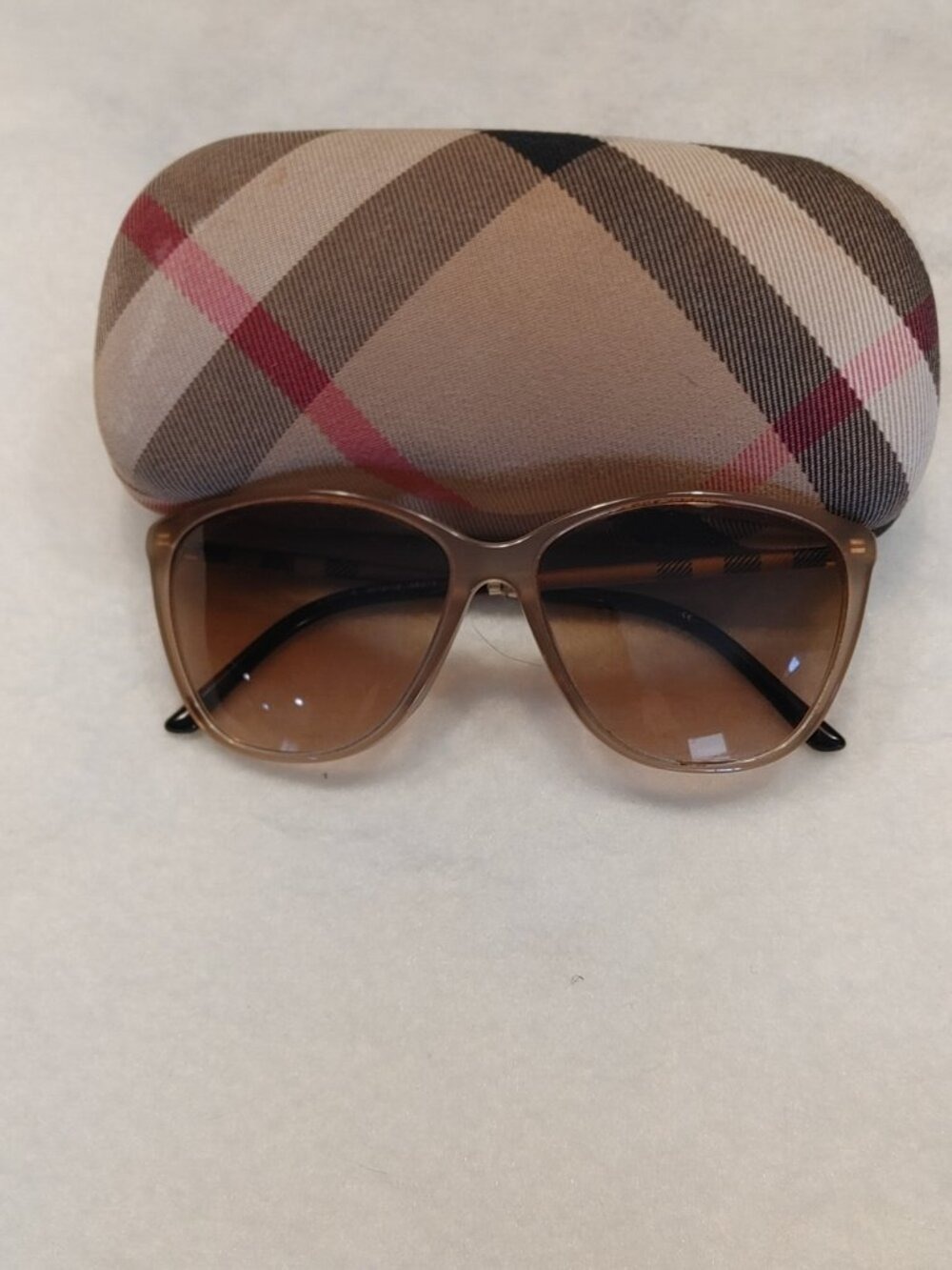 Burberry Women’s Cat-Eye Sunglasses – Model B 4117-A 3012/13 - Picture 5 of 14